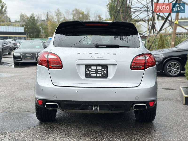 Внедорожник / Кроссовер Porsche Cayenne 2013 в Харькове