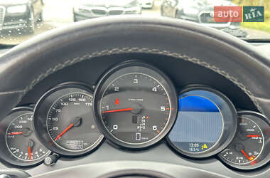 Внедорожник / Кроссовер Porsche Cayenne 2013 в 