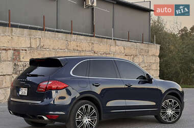 Позашляховик / Кросовер Porsche Cayenne 2011 в 