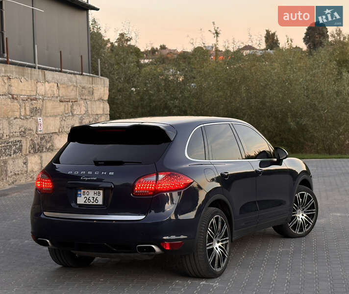 Позашляховик / Кросовер Porsche Cayenne 2011 в Тернополі