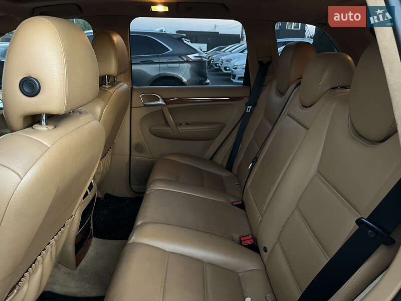 Позашляховик / Кросовер Porsche Cayenne 2007 в Львові