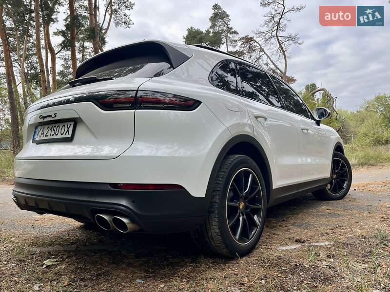 Позашляховик / Кросовер Porsche Cayenne 2018 в Києві