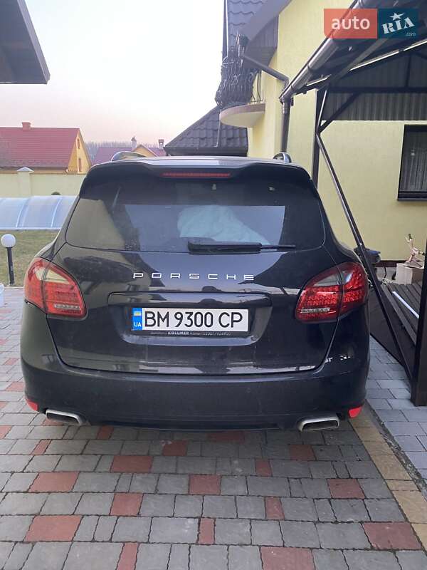 Внедорожник / Кроссовер Porsche Cayenne 2012 в Ромнах