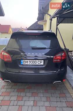Позашляховик / Кросовер Porsche Cayenne 2012 в 