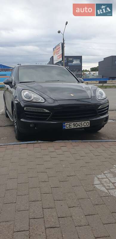 Внедорожник / Кроссовер Porsche Cayenne 2012 в Ромнах