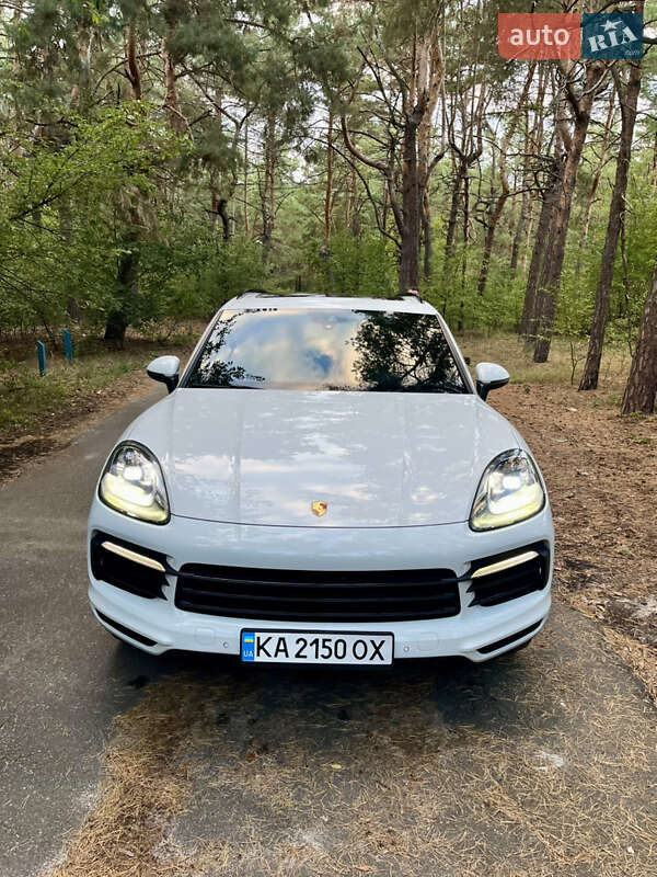 Позашляховик / Кросовер Porsche Cayenne 2018 в Києві