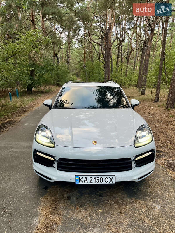 Позашляховик / Кросовер Porsche Cayenne 2018 в Києві