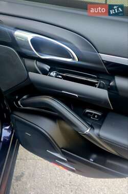 Внедорожник / Кроссовер Porsche Cayenne 2017 в 