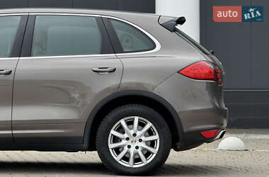Внедорожник / Кроссовер Porsche Cayenne 2012 в 