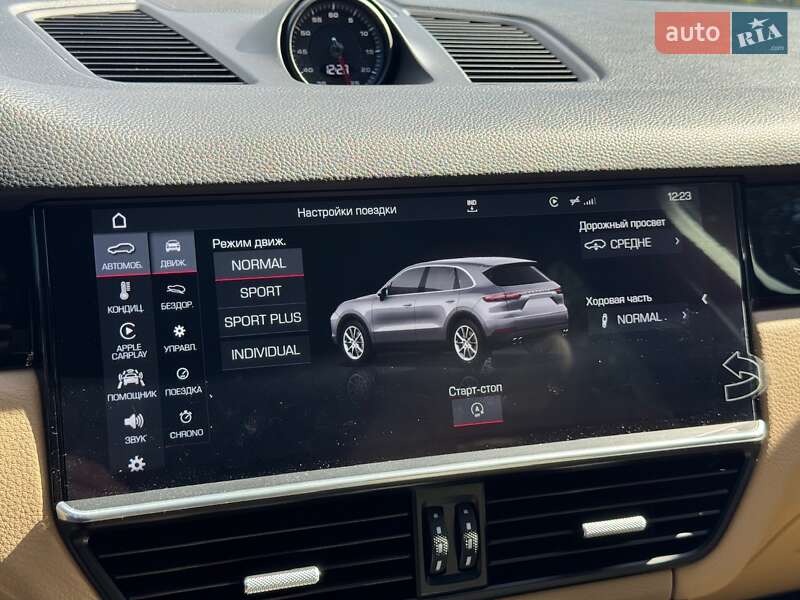 Позашляховик / Кросовер Porsche Cayenne 2019 в Києві