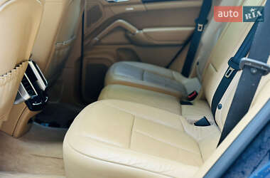 Позашляховик / Кросовер Porsche Cayenne 2013 в 