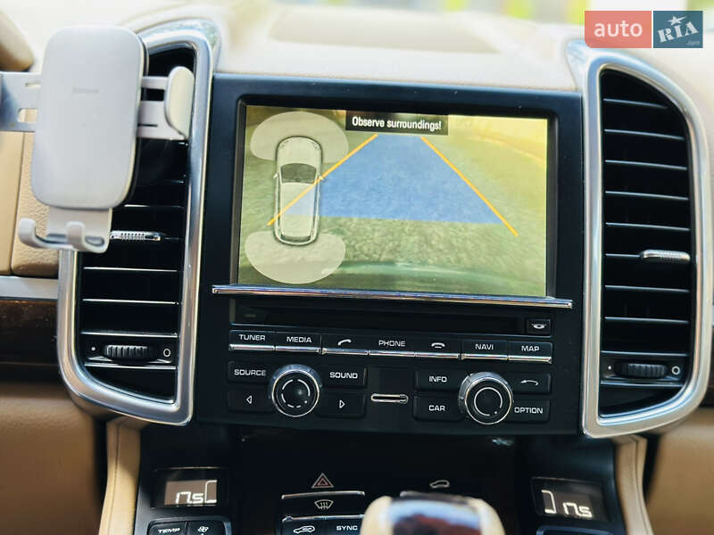 Внедорожник / Кроссовер Porsche Cayenne 2013 в Львове