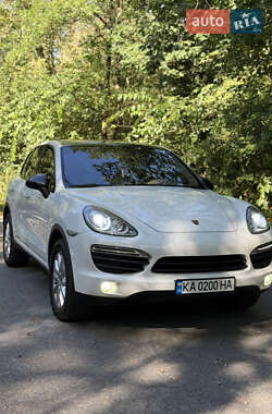 Внедорожник / Кроссовер Porsche Cayenne 2013 в Киеве
