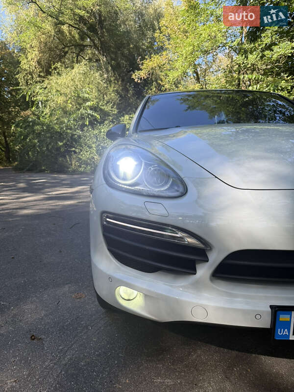 Внедорожник / Кроссовер Porsche Cayenne 2013 в Киеве фото 14 Внедорожник / Кроссовер Porsche Cayenne 2013 в Киеве