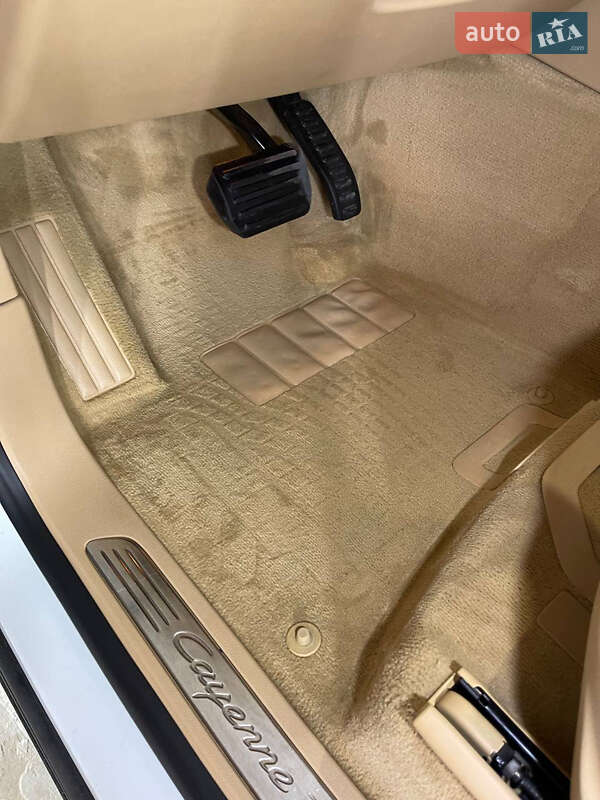 Внедорожник / Кроссовер Porsche Cayenne 2013 в Киеве фото 37 Внедорожник / Кроссовер Porsche Cayenne 2013 в Киеве