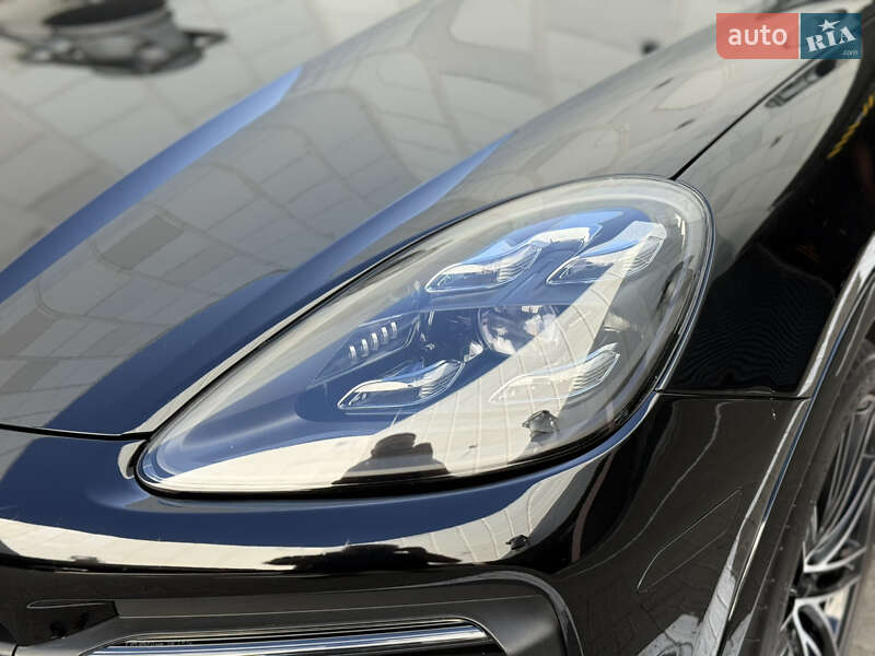 Позашляховик / Кросовер Porsche Cayenne 2021 в Києві