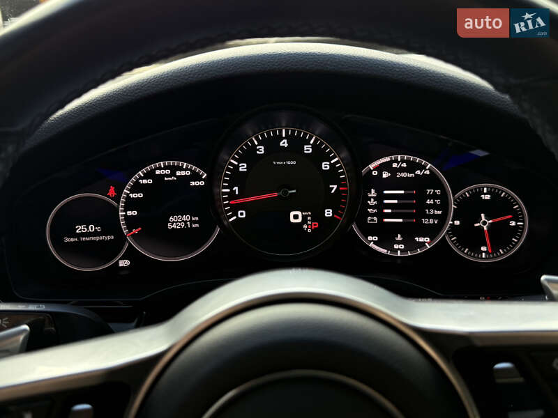 Позашляховик / Кросовер Porsche Cayenne 2021 в Києві
