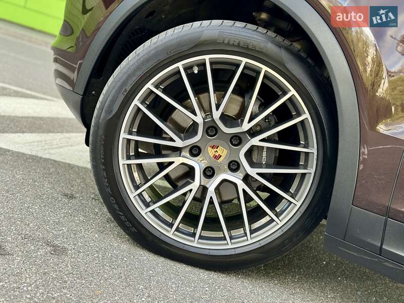 Позашляховик / Кросовер Porsche Cayenne 2018 в Києві