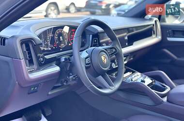 Позашляховик / Кросовер Porsche Cayenne 2024 в 