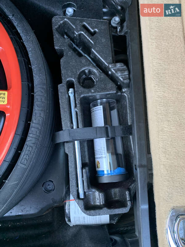 Позашляховик / Кросовер Porsche Cayenne 2016 в Вінниці