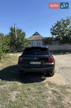 Внедорожник / Кроссовер Porsche Cayenne 2004 в 