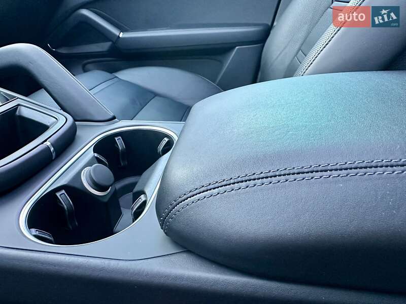 Внедорожник / Кроссовер Porsche Cayenne 2017 в Киеве