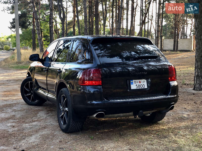 Внедорожник / Кроссовер Porsche Cayenne 2004 в Николаеве