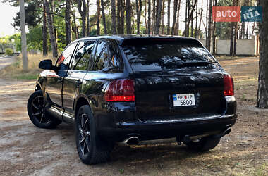Позашляховик / Кросовер Porsche Cayenne 2004 в 