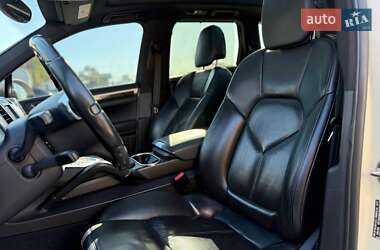 Внедорожник / Кроссовер Porsche Cayenne 2011 в 