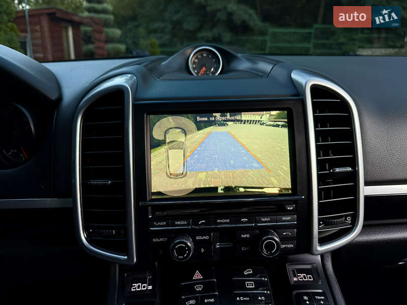 Внедорожник / Кроссовер Porsche Cayenne 2015 в Тернополе