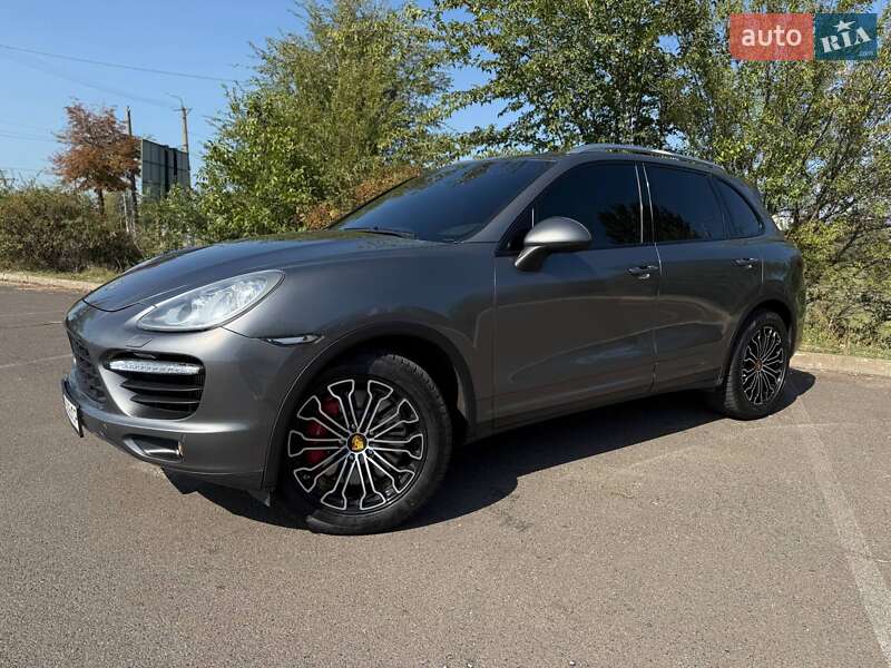 Внедорожник / Кроссовер Porsche Cayenne 2010 в Кривом Роге