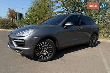 Позашляховик / Кросовер Porsche Cayenne 2010 в 