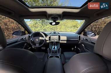Позашляховик / Кросовер Porsche Cayenne 2010 в 