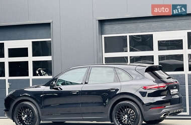 Позашляховик / Кросовер Porsche Cayenne 2018 в 
