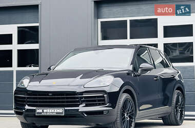 Позашляховик / Кросовер Porsche Cayenne 2018 в 