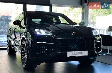 Внедорожник / Кроссовер Porsche Cayenne 2024 в 