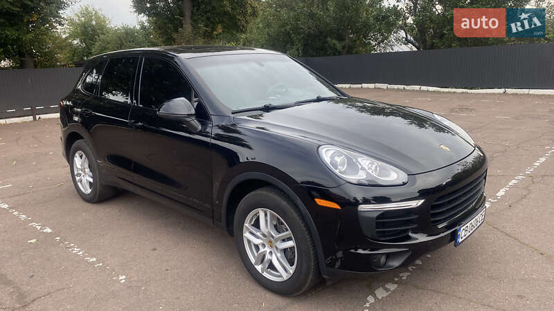 Позашляховик / Кросовер Porsche Cayenne 2016 в Чернігові