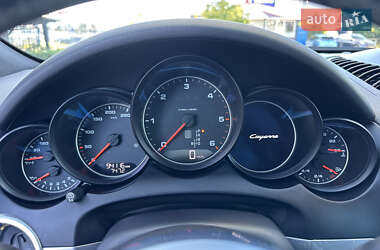 Внедорожник / Кроссовер Porsche Cayenne 2015 в 