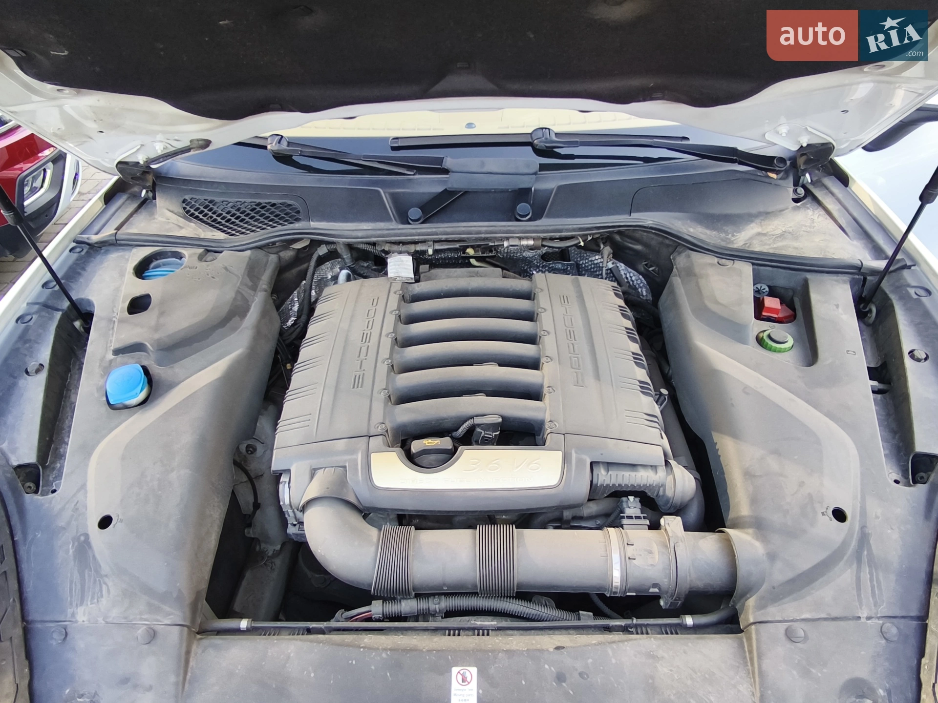 2016 Porsche Cayenne - мініатюра 29