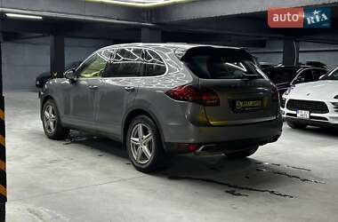 Внедорожник / Кроссовер Porsche Cayenne 2018 в 