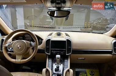 Внедорожник / Кроссовер Porsche Cayenne 2013 в 