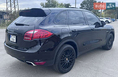 Внедорожник / Кроссовер Porsche Cayenne 2014 в 