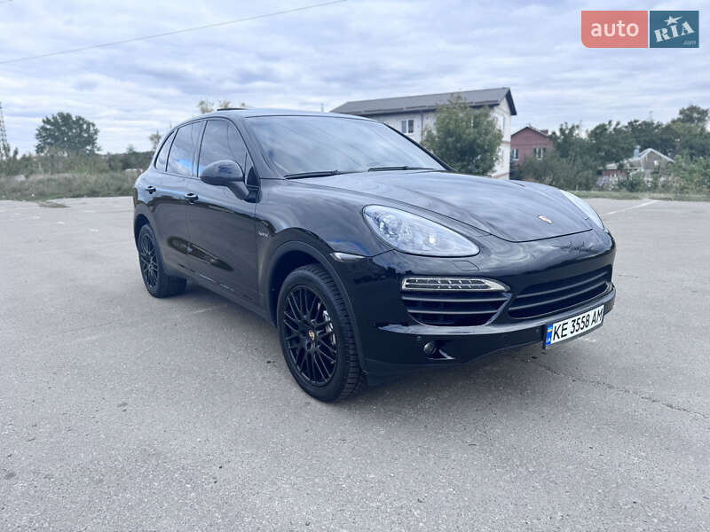 Позашляховик / Кросовер Porsche Cayenne 2014 в Харкові