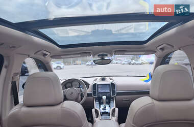 Внедорожник / Кроссовер Porsche Cayenne 2014 в 