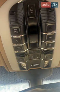 Внедорожник / Кроссовер Porsche Cayenne 2013 в 