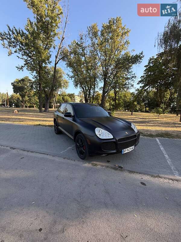 Внедорожник / Кроссовер Porsche Cayenne 2003 в Запорожье