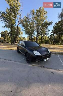 Внедорожник / Кроссовер Porsche Cayenne 2003 в 