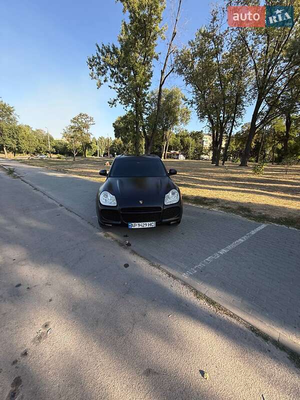 Внедорожник / Кроссовер Porsche Cayenne 2003 в 