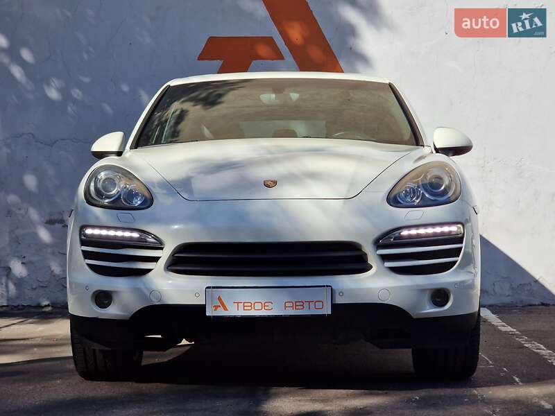 Внедорожник / Кроссовер Porsche Cayenne 2011 в Одессе