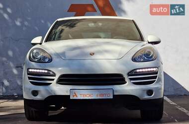 Внедорожник / Кроссовер Porsche Cayenne 2011 в 